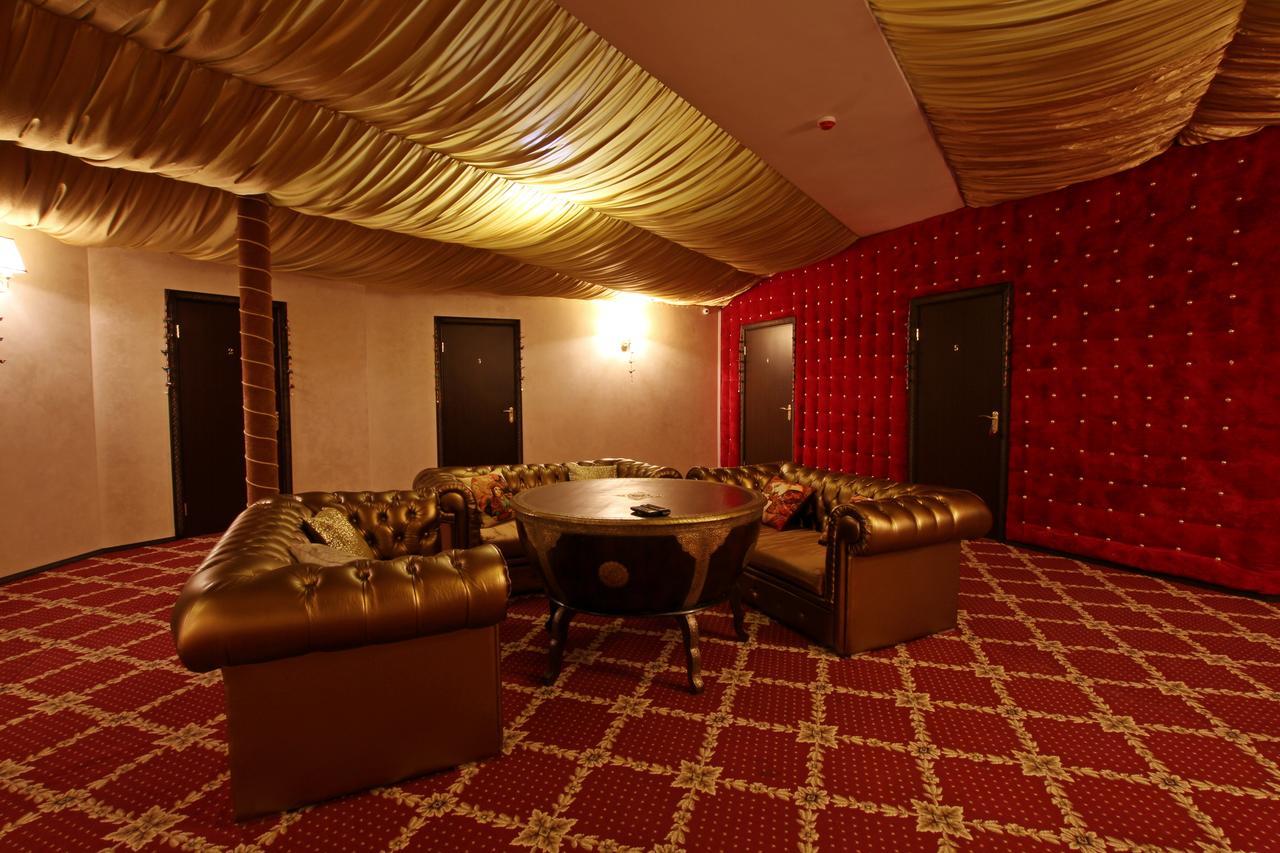 India Palace Hotel Kharkiv Extérieur photo