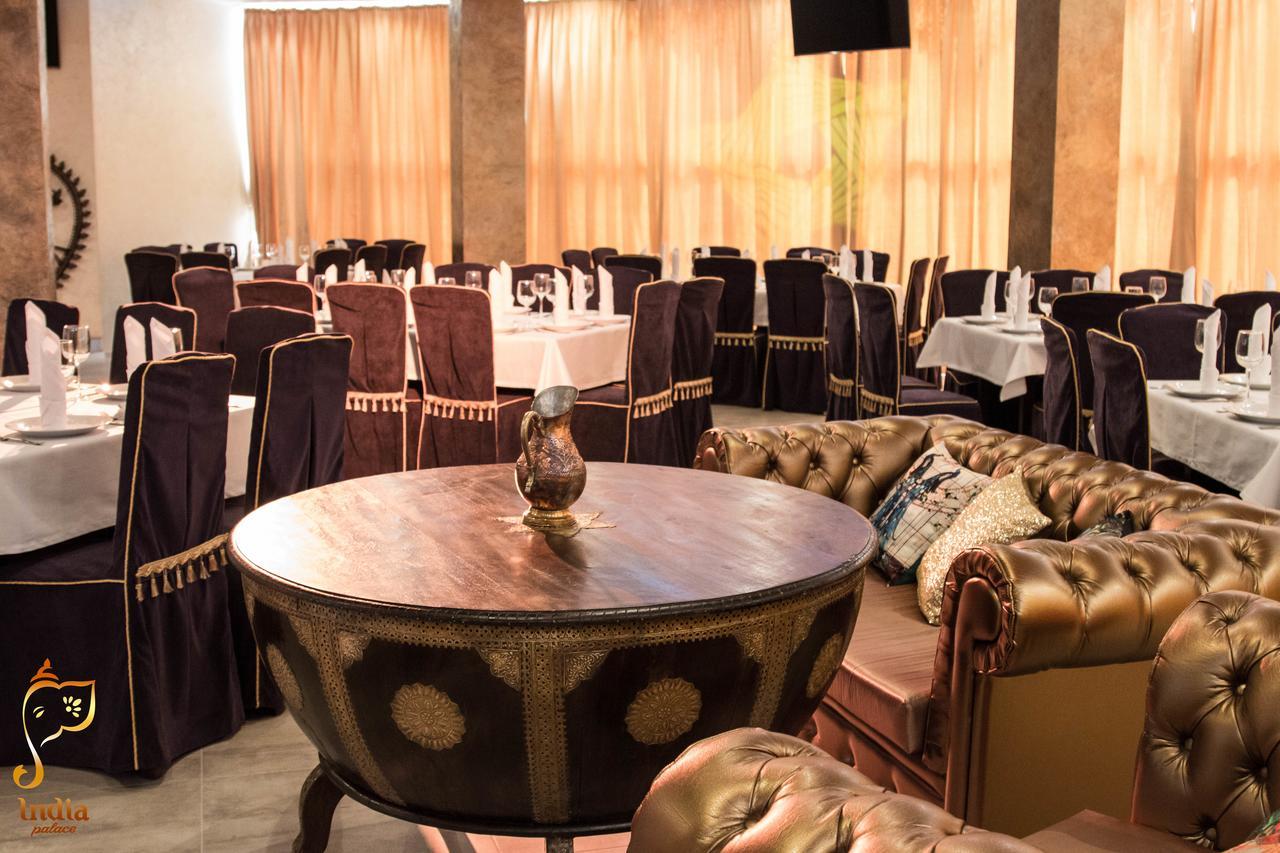 India Palace Hotel Kharkiv Extérieur photo