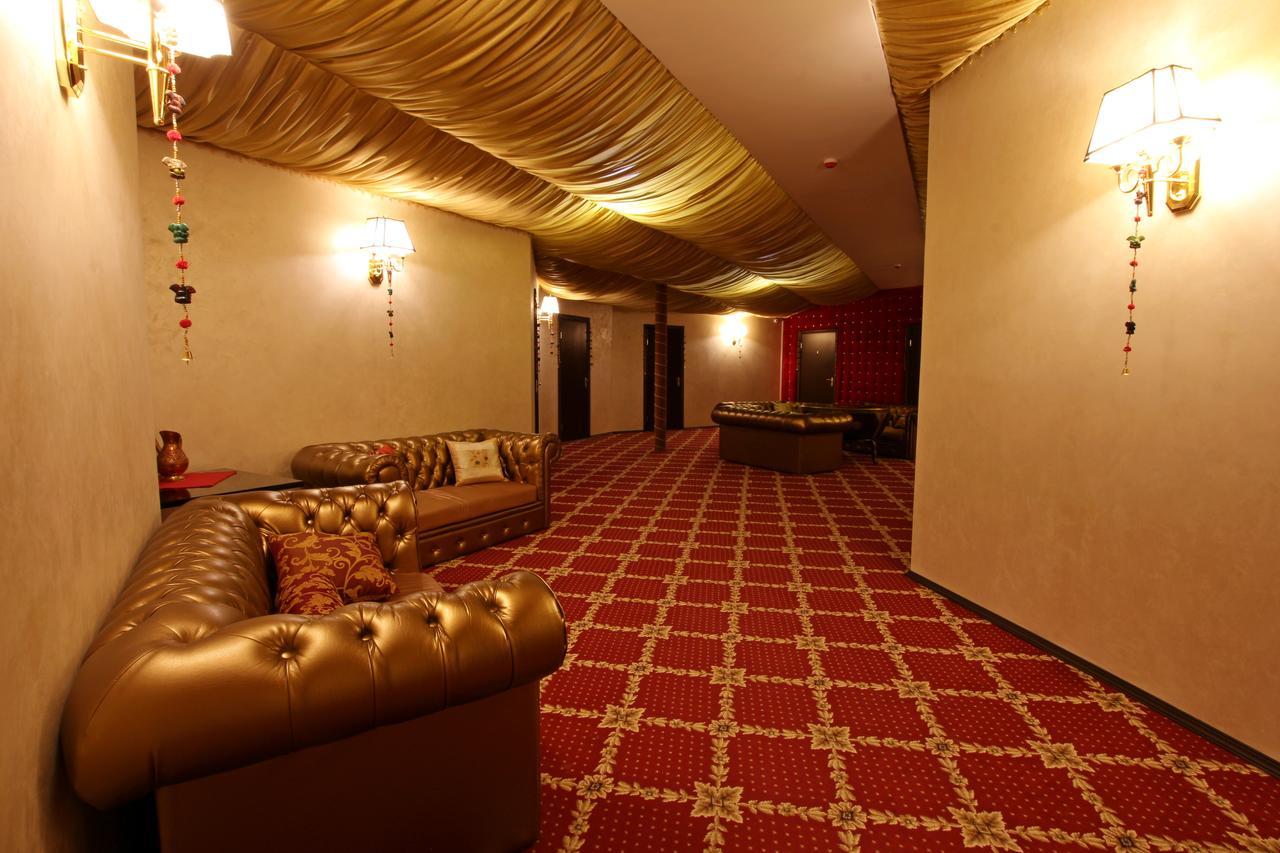 India Palace Hotel Kharkiv Extérieur photo