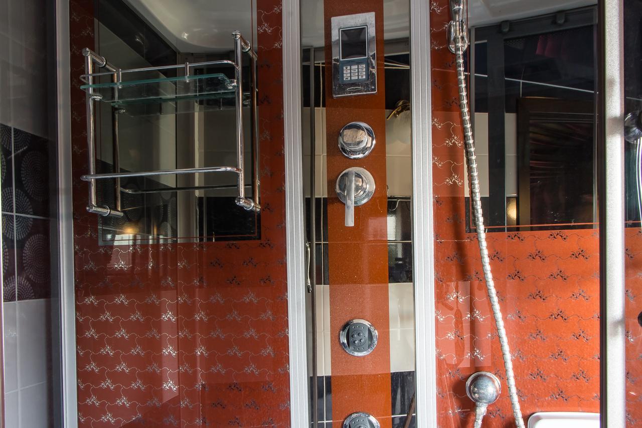 India Palace Hotel Kharkiv Extérieur photo