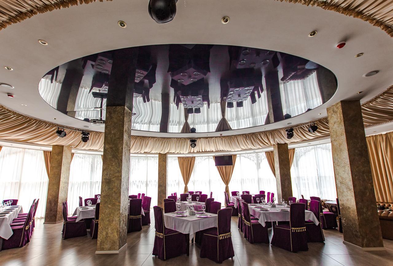 India Palace Hotel Kharkiv Extérieur photo