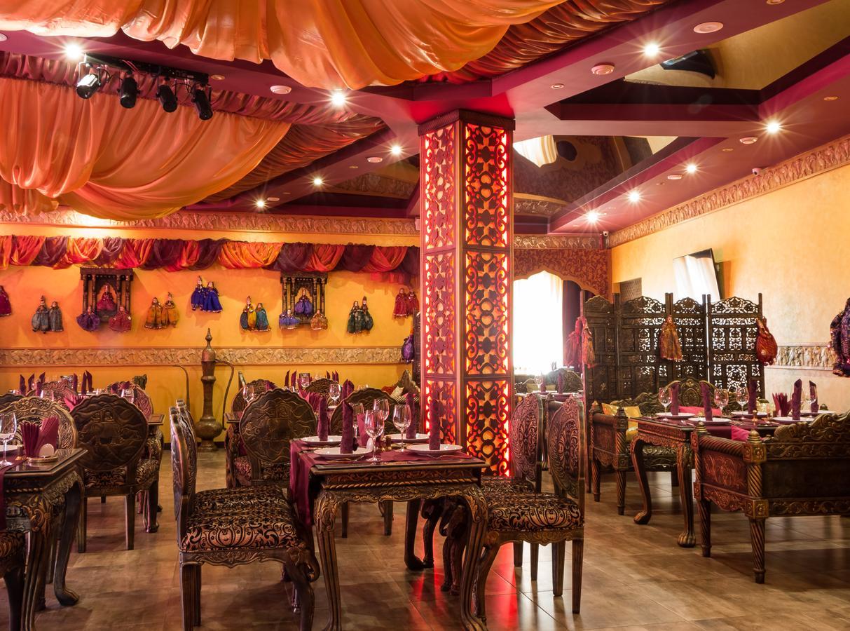 India Palace Hotel Kharkiv Extérieur photo