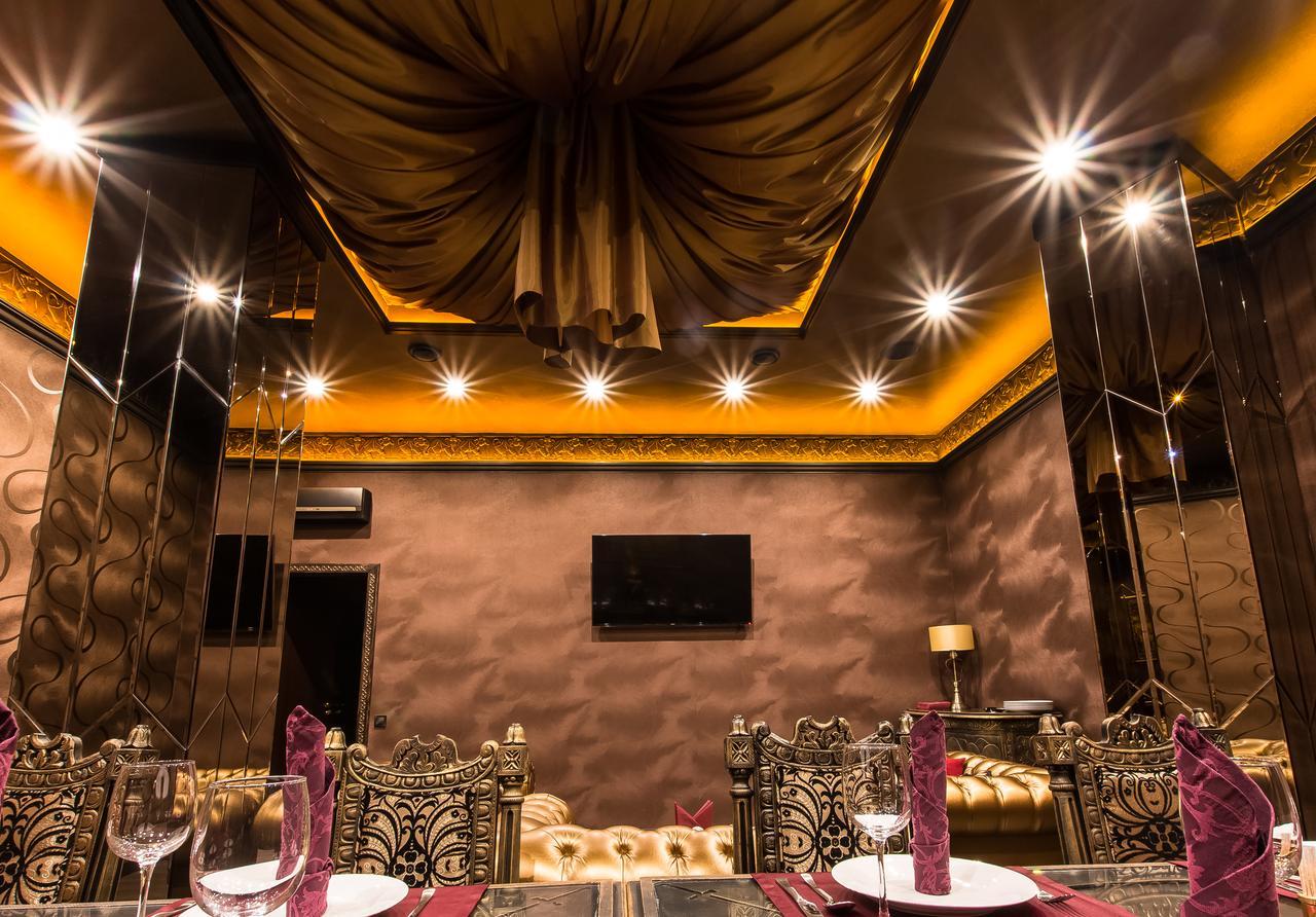 India Palace Hotel Kharkiv Extérieur photo