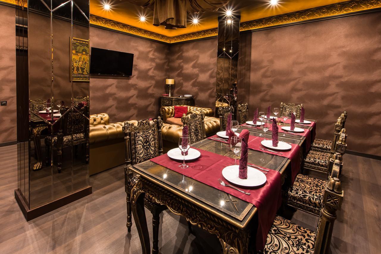 India Palace Hotel Kharkiv Extérieur photo