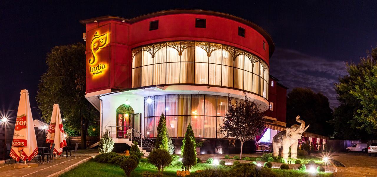 India Palace Hotel Kharkiv Extérieur photo